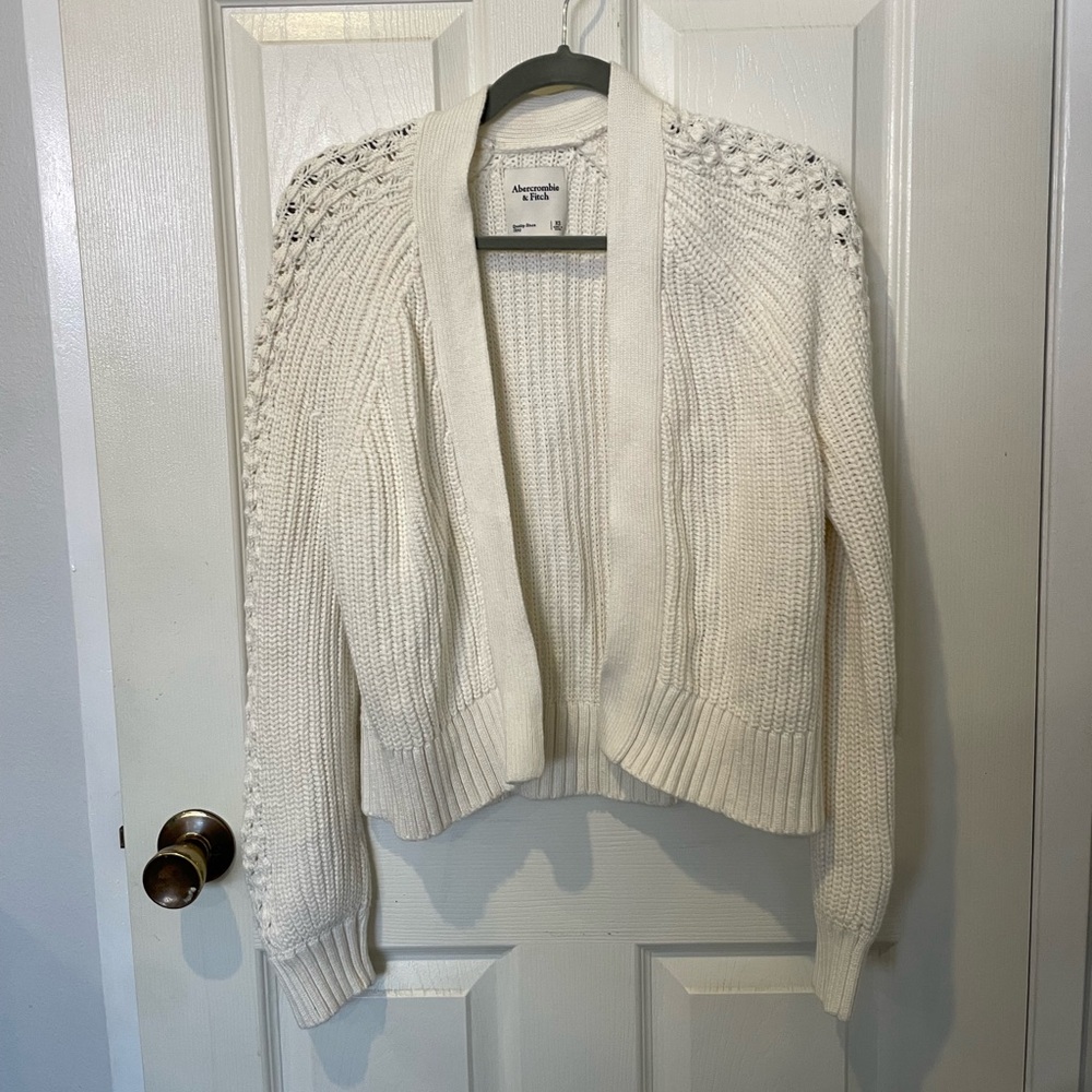 Abercrombie & Fitch Sweater